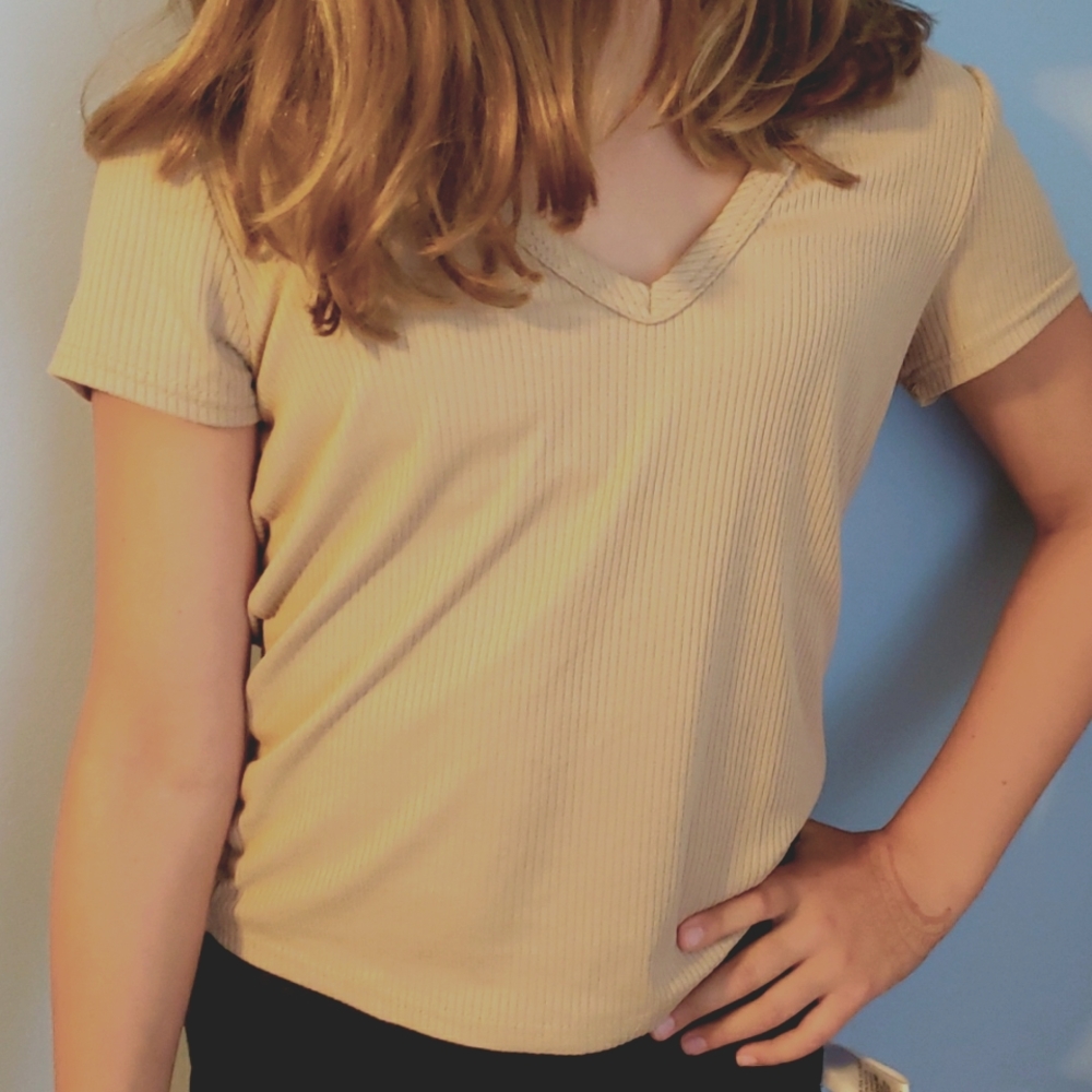 Tan simple tee